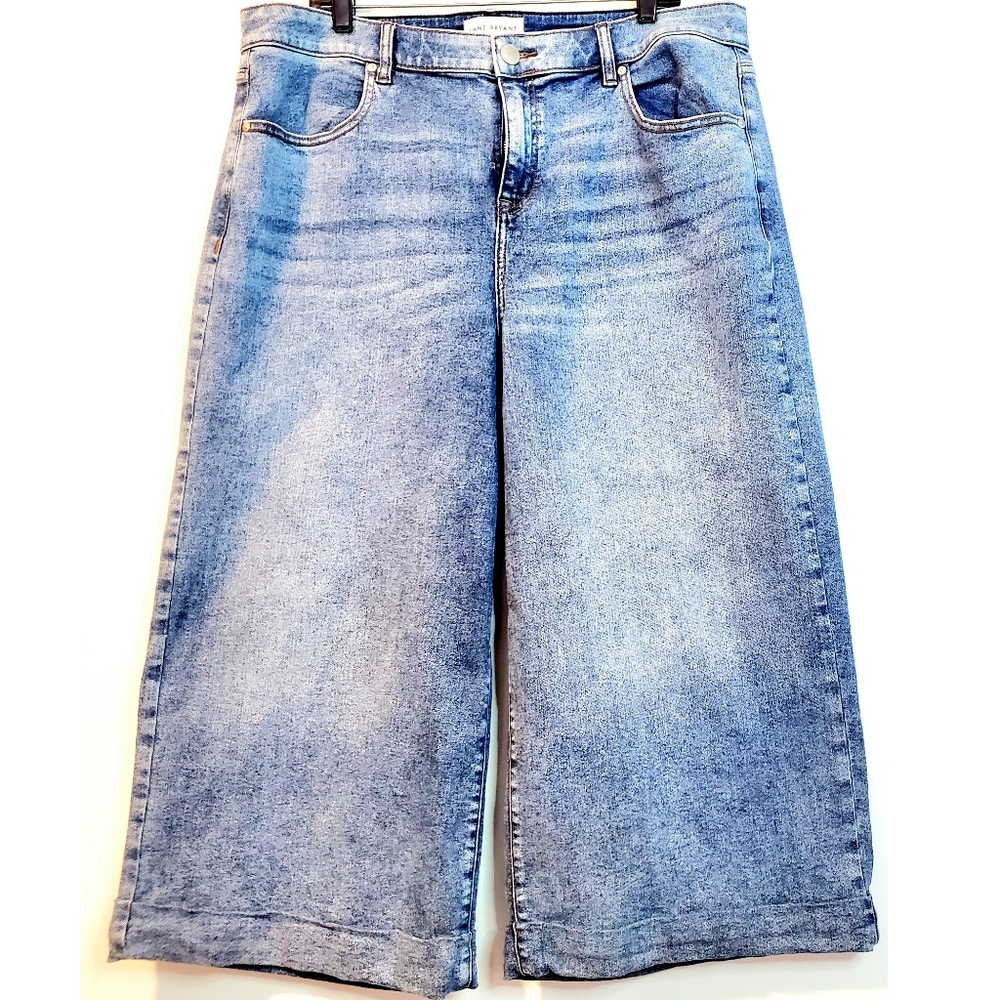 20 Lane Bryant Mid Rise Wide Leg Crop Jean, Signature Fit, Magic Waistband